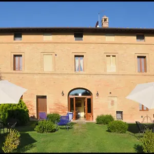 Fonte Dei Tufi Siena